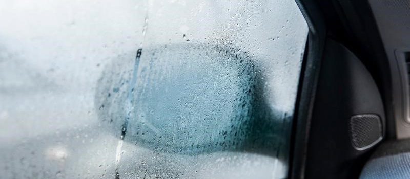 preventing-fogging-of-the-car-glass (3)